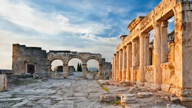 Pamukkale And Hierapolis Tour